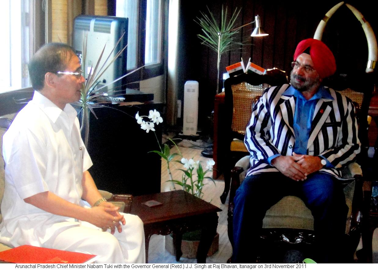 Arunachal Pradesh Chief Minister Nabam Tuki with the Governor General (Retd.) J.J. Singh at Raj Bhavan,Itanagar: 03/11/2011