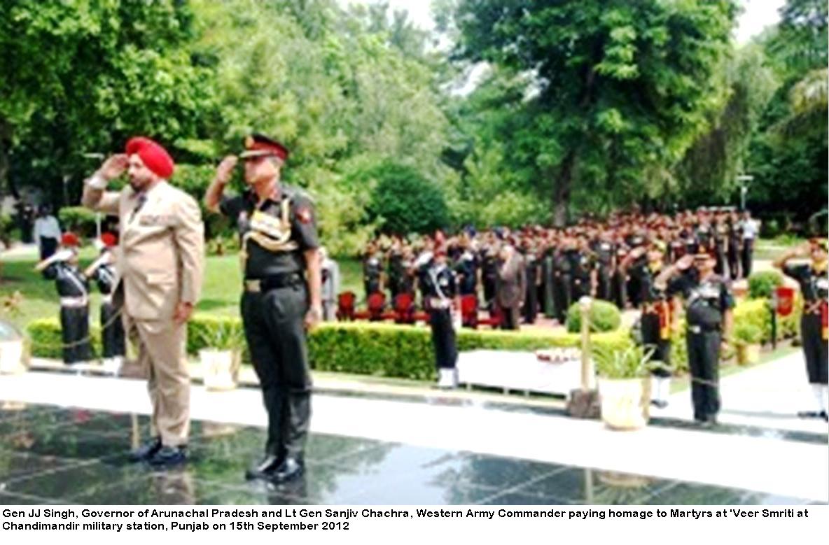 Governor General (Retd) JJ Singh and Lt Gen Sanjiv Chachra, Western Army Commander paying homage to Martyrs at Veer Smriti at chandimandir millitary station, Punjab: 15/09/2012