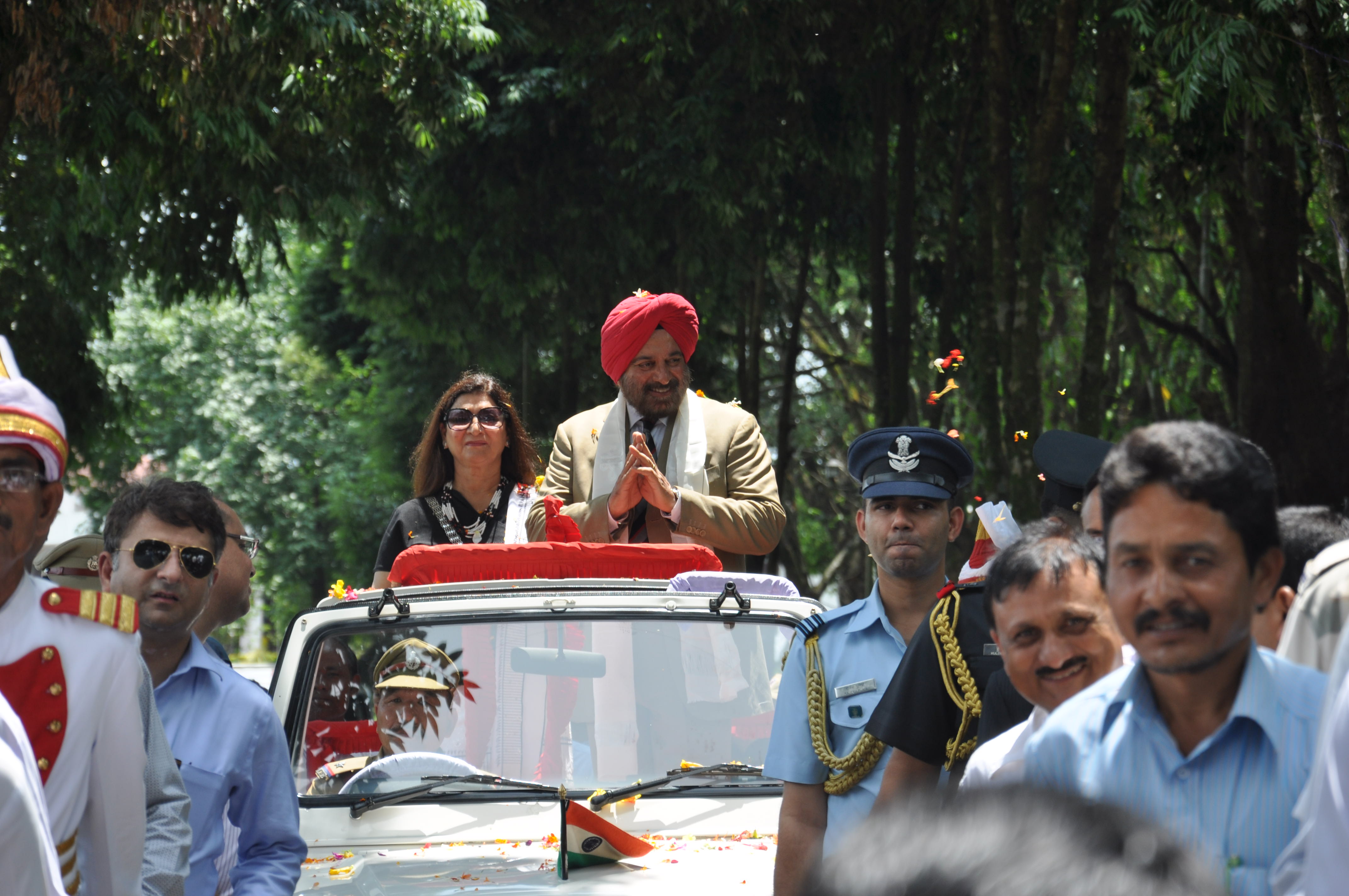 Officers and staff of Governors Secretariat and Raj Bhawan led by Secretary to Governor Shri Ankur Garg bidding a touching farewell to the outgoing Governor Gen (Retd) J.J. Singh and First lady of the State Smti Anupama Singh:27/05/2013