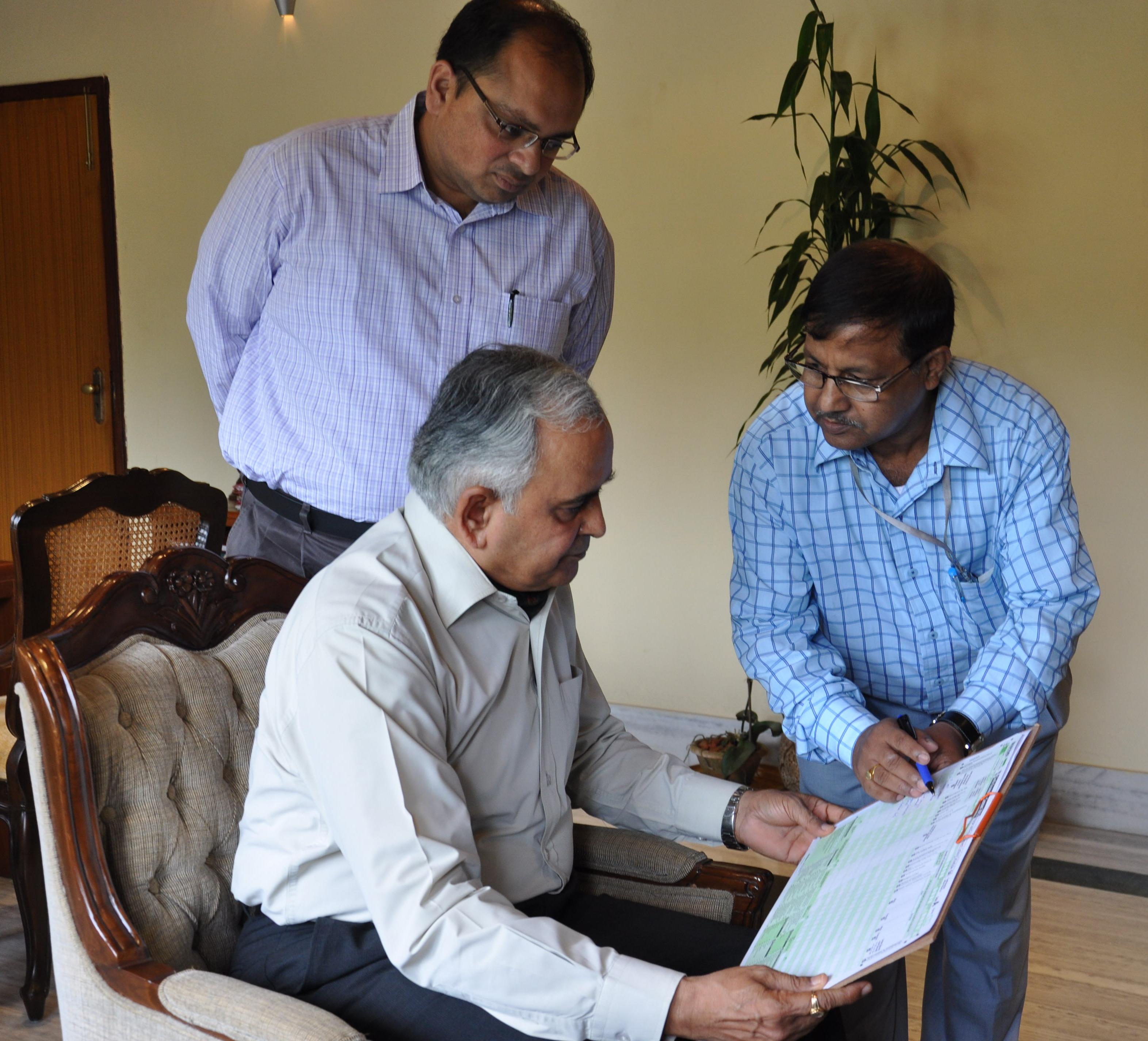 The Governor of Arunachal Pradesh Lt. Gen (Retd) Nirbhay Sharma enrolling his particulars in the Sixth Economic Census at Raj Bhawan, Itanagar:05/06/2013.Also seen: Secretary to Governor and Planning Shri Ankur Garg and Dr. S.B. Biswas, Deputy Director, Directorate of Economics & Statistics