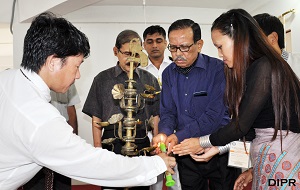 The Governor of Arunachal Pradesh Shri JP Rajkhowa lighting the inaugural lamp of the two-day National Seminar on Issues, Challenges and Development of North East India with special reference to Arunachal Pradesh at Rajiv Gandhi University (RGU), Rono Hills, Doimukh on 11th September 2015.