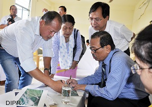 The Governor of Arunachal Pradesh Shri JP Rajkhowa at Pasighat during the aerial survey of the flood affected Districts of the State on 16th September 2015.  