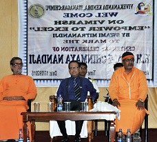 The Governor of Arunachal Pradesh Shri JP Rajkhowa in the interactive session on the topic, Empower to Excel, organised to mark the birth centenary of Swami Chinmayananda at the Eknathji Bhawan, VKV, Chimpu, Itanagar on 17th September 2015