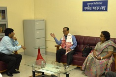 The Governor of Arunachal Pradesh Shri JP Rajkhowa delivering a special lecture on Sankaradeva in the Koch Kingdom at the Tezpur University, Tezpur, Assam on 23rd September 2015