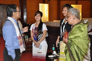 The Governor of Arunachal Pradesh Shri JP Rajkhowa interacting interacted with students from Arunachal Pradesh at the Tezpur University, Tezpur, Assam on 23rd September 2015