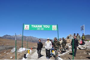 The Governor of Arunachal Pradesh Shri JP Rajkhowa, with Deputy Commissioner Tawang and Commanding Officer of 14 Punjab Regiment, during his visit to the remote border post of Bumla in Tawang District on 25th October 2015 