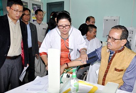 The Governor of Arunachal Pradesh Shri JP Rajkhowa in the inaugural function of the Health Mela cum Awareness Camp, organised by Arunachal Pradesh Building and other construction workers welfare board (APB&OCWWB), at Raj Bhavan Dispensary, Itanagar on 22nd November 2015.