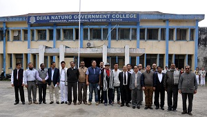 The Governor of Arunachal Pradesh Shri JP Rajkhowa with the faculty members of Dera Natung Government College, Itanagar on 12th March 2016.