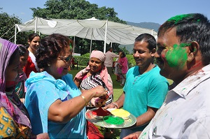 The First Lady of the State  Smt  Rita Rajkhowa observed the festival of colours  with officials and staffs in Raj Bhavan, Itanagar on 24th March 2016.