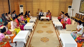 TThe Governor of Arunachal Pradesh Shri JP Rajkhowa and the First Lady of the State Smt Rita Rajkhowa with A twenty-four member Self Help Group from Panya Village,led by Smt Gedam Kamchi called on at Raj Bhavan, Itanagar on 20th May 2016