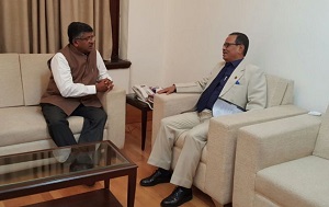 The Governor of Arunachal Pradesh Shri JP Rajkhowa called on the Union Communication Minister Shri Ravi Shankar Prasad at New Delhi on 16th March 2016.